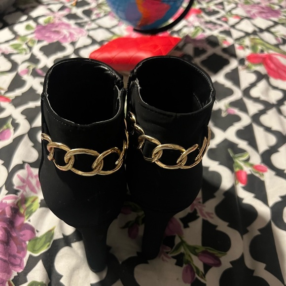 Boots - Picture 2 of 4